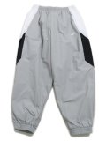 【送料無料】NIKE OVERSIZED WOVEN TRACK PANT-LT SMOKE GY