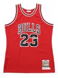 【送料無料】MITCHELL & NESS AUTHENTIC JERSEY BULLS 84-85 #23 JORDAN