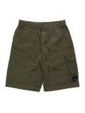 【送料無料】C.P.COMPANY CHROME-R CARGO SHORTS IVY GREEN