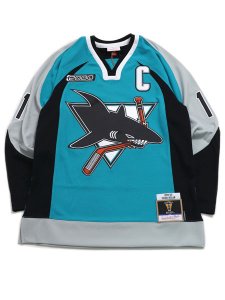 画像1: 【送料無料】MITCHELL & NESS NHL DARK JERSEY SHARKS 1999 OWEN NOLAN (1)